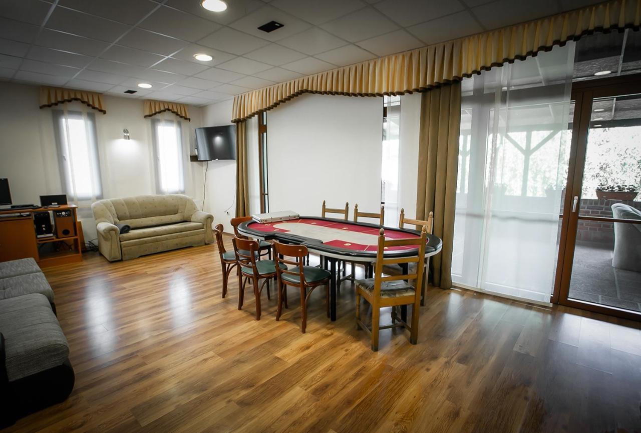 Forras Vendeghaz Villa Dunaegyhaza Luaran gambar