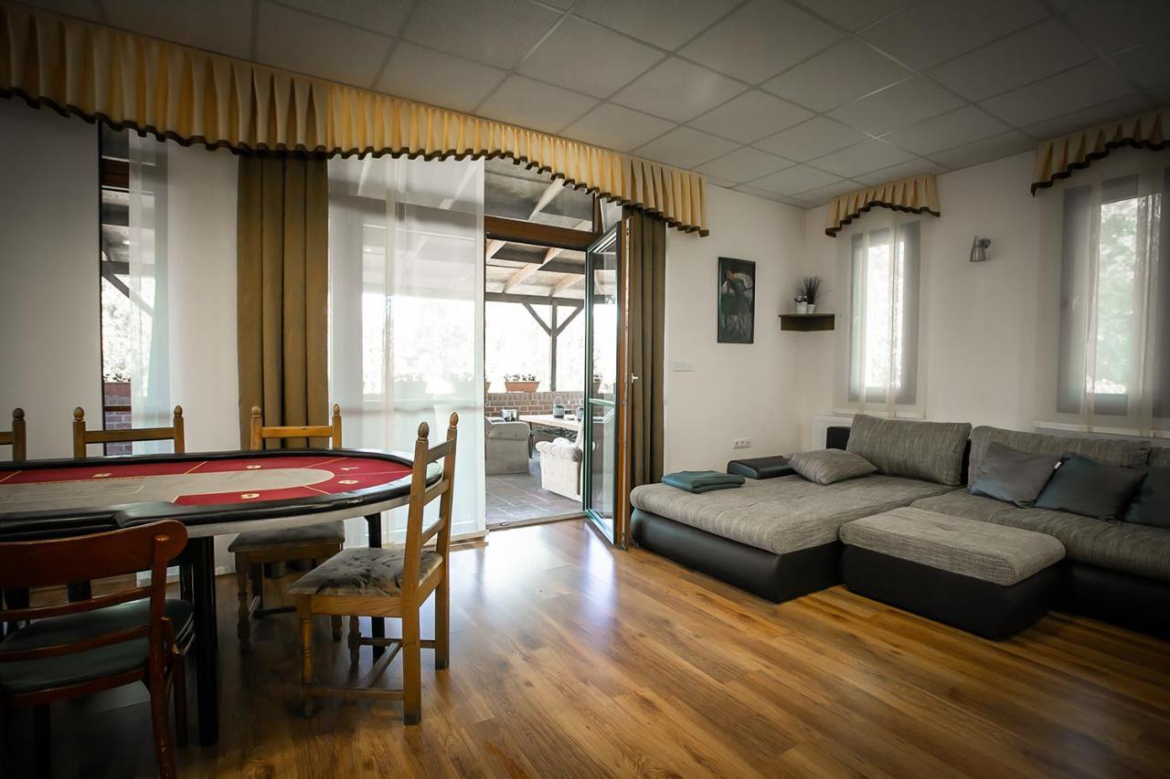Forras Vendeghaz Villa Dunaegyhaza Luaran gambar