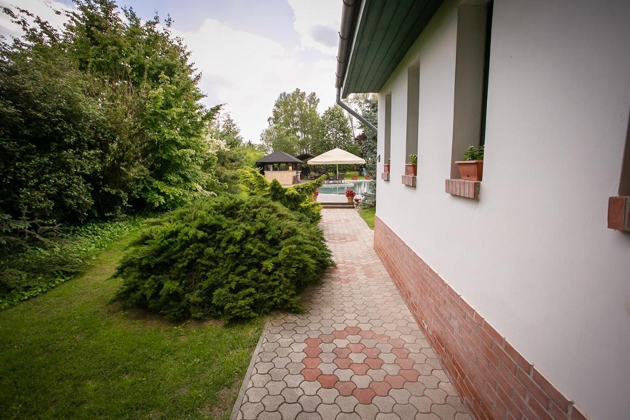 Forras Vendeghaz Villa Dunaegyhaza Luaran gambar